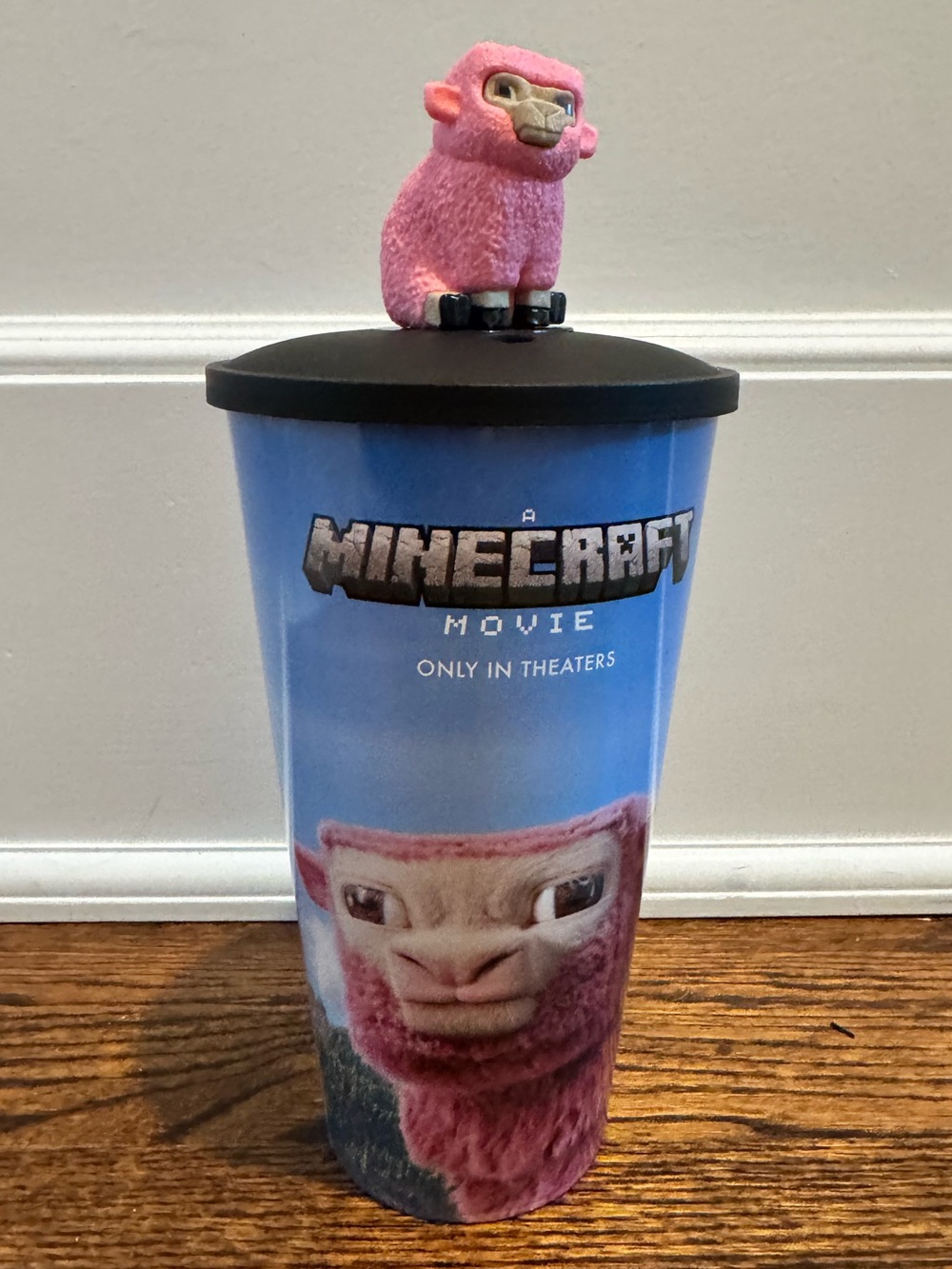Minecraft Movie Pink Sheep plastic Tumbler cup with Lid